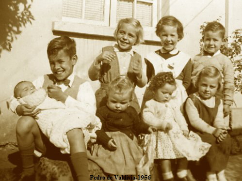 Clina Polloni con sus primos-1956 