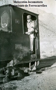 Melocotn-locomotora-Regimiento de Ferrocarriles
